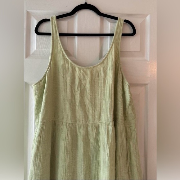 American Eagle Green Sleeveless Dress - Picture 2 of 4